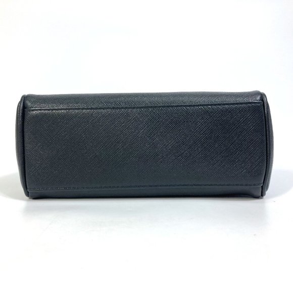 SALVATORE FERRAGAMO Black Leather Shoulder Bag - Picture 5 of 14